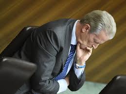 Hij vertegenwoordigde deze partij van 1991 tot 1997 in de gemeenteraad van ahorn im mühlviertel. Ovp Chef Reinhold Mitterlehner Erlitt Privaten Schicksalsschlag Osterreich Vienna At