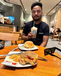 reelsinstagram #riyaj14 #likesforlike #adnaan07dz #saddu_07dz #faisu  #indoorsshotononeplus #instagramers #buleworldthemwaterpark♥️♥️