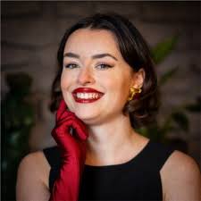 Arrête de sourire avec tes dents de cheval » 🐴 Je remercie mes harceleurs  de bac à sable pour cette réflexion. Depuis je n'ai jamais autant souris.  Et surtout au travail