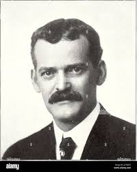 W o baker hi-res stock photography and images