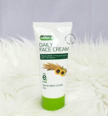 Tipsnya, kamu bisa memilih sabun yang berbentuk gel atau foam yang dapat 5. Skincare Routine Selama Hamil Drugstore Japan Korean Local Brands Carolline S Beauty Blog