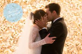 Fifty shades freed shows the new lifestyle and home that christian grey (jamie dornan) and anastasia ana grey (dakota johnson) have created together. Fifty Shades Wedding Album Exclusive Details And Photos