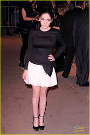 Isabelle Fuhrman Liam Hemsworth The Hunger Games Screening In Nyc Isabelle Fuhrman Liam Hemsworth Thg Nyc 06 Photo Liam Hemsworth Hemsworth Photo