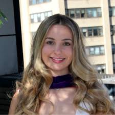 Congratulations to Estefania Park '25 who ran the Chicago Marathon