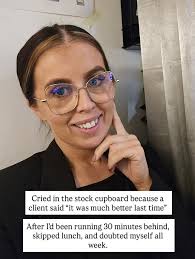 A 2024 hair trend that is here to stay 👇👇 This is the cut all your  clients are asking for and compliments balayage so much! The butterfly  haircut has layers that are