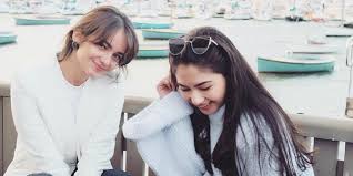 Enzy storia is a member of vimeo, the home for high quality videos and the people who love them. Dicibir Naik Ojol Boncengan Tanpa Helm Ini Kata Jessica Mila Enzy Storia Dream Co Id