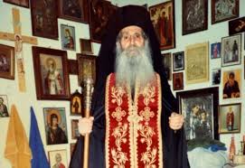 Ο ντένις κουέιντ μιλά για τα 39 χρόνια διαφοράς που έχει με την αρραβωνιαστικιά του! Shmera Giortazei O Agios Gerontas Iakwbos Tsalikhs Realpress