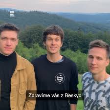 Stále je to velmi elegantní dáma a její věk by jí hádal jen málokdo. Kapela Lake Malawi Znama Z Eurovize Hostila Na Chate V Beskydech Dalsi Koncert Pro Jine Myslenky Irozhlas Spolehlive Zpravy