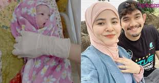 Alhamdulillah 01/09/19 jodoh akhirnya menyatukan pasangan pelakon, ardell aryana, 28, dengan nadzmi adhwa di kediaman keluarga ardell atau nama penuhnya, nurul hidayah mohd amin pada jam 5.31 petang tadi. Beri Nama Unik Buat Anak Ardell Aryana Nadzmi Adhwa Jelaskan Makna Indah Disebaliknya Hijabista