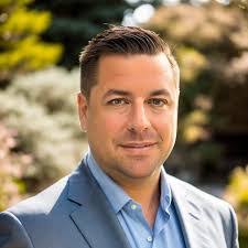 Sean Boynton's Instagram, Twitter & Facebook