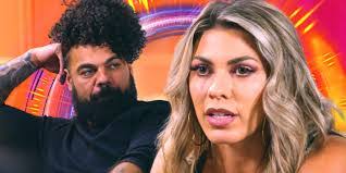 Cleo Friend's Instagram, Twitter & Facebook