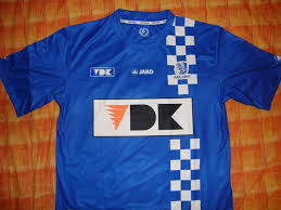 Welkom op de officiële facebookpagina van kaa gent. Kaa Gent Home Maillot De Foot 2010 2011