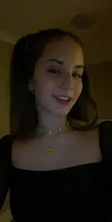 Cindy Corman's Instagram, Twitter & Facebook