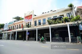 Hiện tại 2 trường hợp trên sức khỏe bình thường, không có dấu hiệu sốt, ho, khó thở, các biểu hiện bất thường khác và đang được cách ly tạm thời tại. Qnixbze4pt1ium