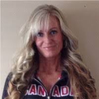 Karen Lemon's Instagram, Twitter & Facebook