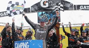 Follow your favorite team and driver's progress with daily updates. Martinsville Truck Series Results Johnny Sauter Wins Nascar Com