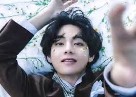 I missed you so much Darkyung, my life without you was so bad but now  everything is fine...." OH GOD DARKYUNG AND JEONGWOON RUN AWAY TOGETHER!!!!  A conversation between Minji and Jeongwoon,