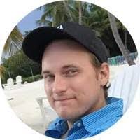 Alex Earley's Instagram, Twitter & Facebook