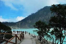 Apakah tanah yang berwarna putih di kawasan kawah putih? Kawah Putih Ciwidey Bandung Sejarah Harga Tiket Hotel Dekat Stasiun Gambir Hotel Di Tanah Abang Citi M Hotel