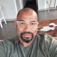 Malcolm Diggs's Instagram, Twitter & Facebook