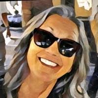 Lynn Mccall's Instagram, Twitter & Facebook