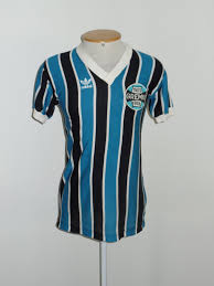 We did not find results for: Gremio Home Fussball Trikots 1983