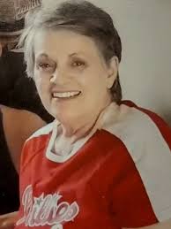 Kathleen Daub's Instagram, Twitter & Facebook