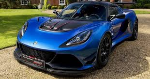 New Lotus Exige Cup 380 Is For Those Who Think A Gt3 Rs Is Too Civilized Carscoops Lotus Exige Lotus Sports Car Fast Sports Cars