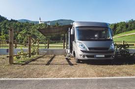 Why this park stands out to us this place has a peaceful and scenic location, luxury amenities, and a number of recreational activities to offer, which contribute to overall great customer experience. Best Luxury Rv Resort Winners 2019 Usa Today 10best