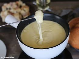 Fondue Savoyarde Au Fromage La Cuisine D Adeline Recette Recette Fondue Savoyarde Fondue Savoyarde Recette Fondue