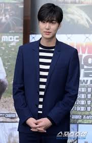 His family consists of his mother, father, and one older sister. Lee Min Ho Confirmed To Join The New Drama By Writer Kim Eun Sook Knetizen