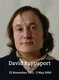 Take a Pair of Sparkling Eyes' from Gilbert and Sullivans The Gondoliers.  This is not part of an HMV set, but a record recorded in February 1928. Derek  Oldham (29th March 1887 -