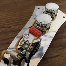 The two volume controls blend the signals of the two pickups independently. How To Wire A Jazz Bass Six String Supplies