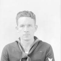 Bo Ahlquist."; "Son till järnhandlare David Ahlquist (Götgatan)"