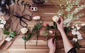 Check spelling or type a new query. Como Decorar Una Pared Con Flores Loft Table