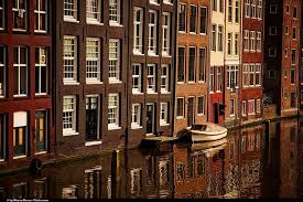 City of amsterdam is run by the city council and a college of aldermen. Beste Reisezeit Fur Amsterdam Klima Und Wetter 5 Monate Zu Vermeiden