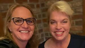 Janelle and family STEAL Kody and Robyn's look for the holidays! How could  they!!!