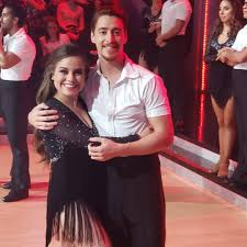 Chiquillos, hoy hay eliminación en @dancingcr. 😱 Les pedimos su ayuda con  los votos el día de hoy para poder continuar bailando y dando lo mejor de  nosotros en la pista.💕🙏 @jacunafa