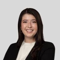 Eva Cabral's Instagram, Twitter & Facebook