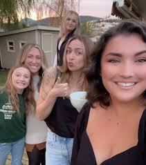 Michelle Renee Bowker (@michelle_bowker_) • Instagram photos and videos