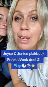 Joyce & Jenice met hun Freek Vonk plakboek deel 2🐬 #paardendingen  #horsecharms #freekvonk #expeditieoceaan #plakboek #zee #zeedieren #dieren