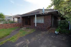 See 13 results for council houses to rent in rugby at the best prices, with the cheapest rental property starting from £100. 3 Bedroom House For Sale In Rugby Re Max Of Southern Africa