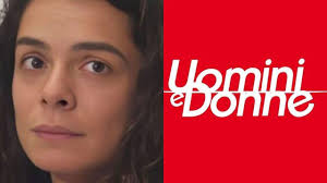 "Sức mạnh của người phụ nữ" của Mediaset đã cắt giảm thời lượng của "Men and Women": bộ phim dài tập này kéo dài thời lượng phát sóng ban ngày - Cineblog