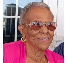 Cheryl Sands's Instagram, Twitter & Facebook