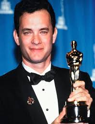 Tolv tillfällen som bevisar att stjärnan är generös och godhjärtad tom  hanks är trevligast i hollywood