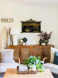 How To Style Mid Century Modern Vintage Decor For Fall Rustic Vintage Decor Modern Vintage Decor Cheap Rustic Decor