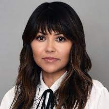 Claudia martínez is an actress and writer, known for 25 watts (2001), abrázame muy fuerte (2000) and el mil hijos (1989). Claudia Martinez Claudiam 8a Twitter