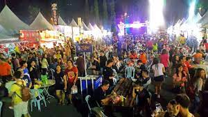 Nearby kuching food festival, very convenient. Kuching Food Fair A Bewildering Array Of Food And Drinks To Try