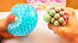 Heute gibt es von mir einen diy test, bei dem ich versuche einen luftballon mit natron und essig ohne helium fliegen zu lassen. Diy Anti Stressball Challenge Squeezy Mash Ball Vs Orbeez Ball Eva Kathi Bastel Challenge Youtube