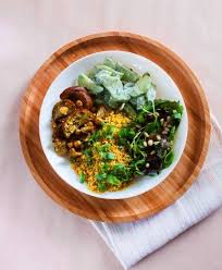 Goûtez la différence !® toutes nos recettes sont pensées, élaborées puis fabriquées à la manufacture. Bol D Inspiration Orientale Recette Vegan Pratique Curcuma Frais Repas Complet Recette